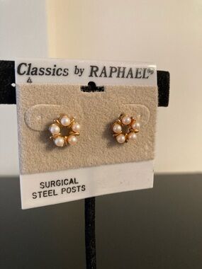 Classics by Raphael Gold Pearl Cluster Stud Earrings - Cream